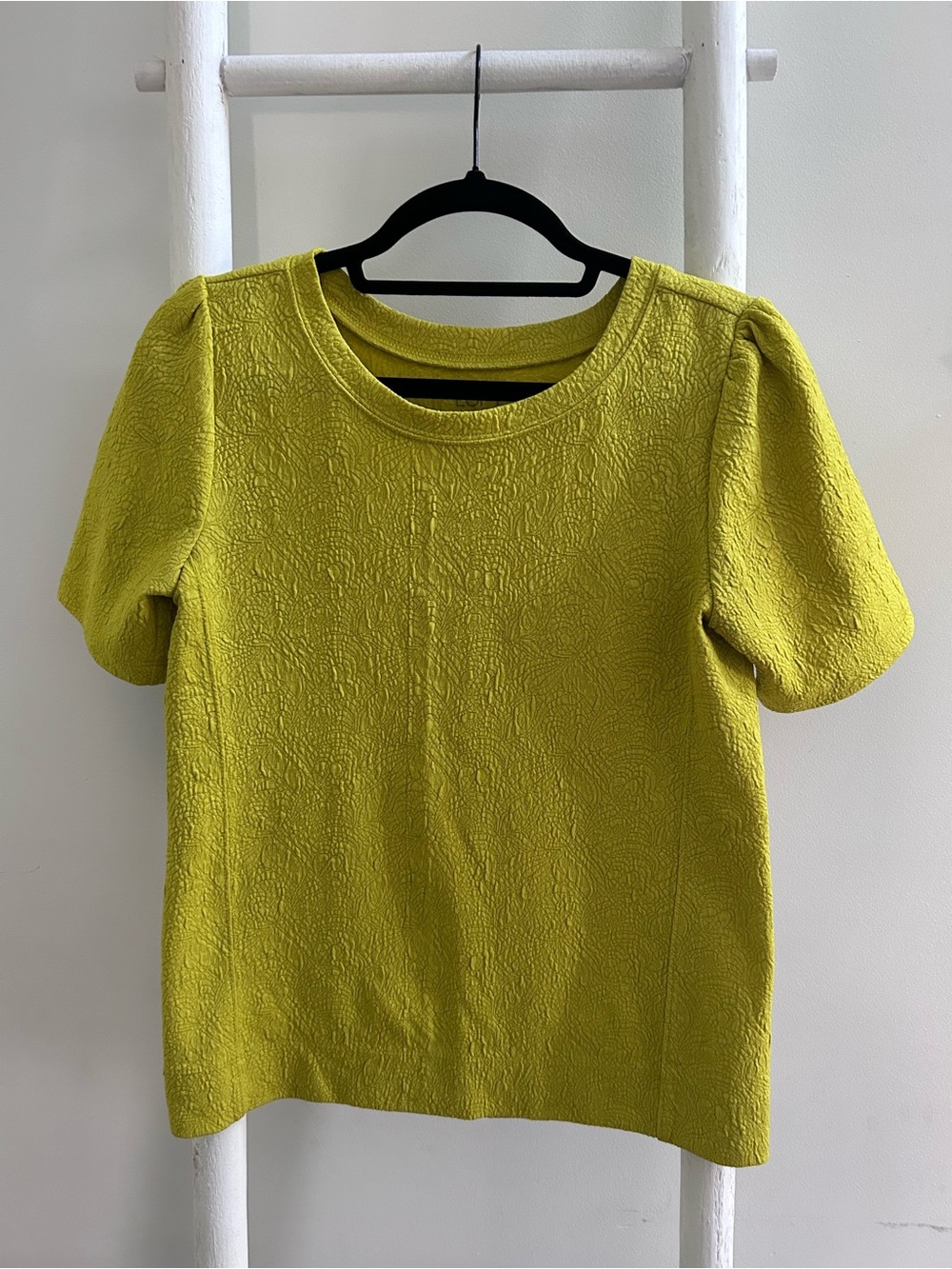 LOFT Vintage-feel Lime/Yellow Textured Short Sleeve Top